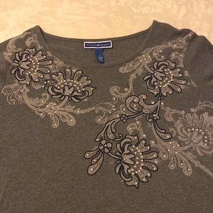 Womens Dark Gray with Sequins Top. Size Large